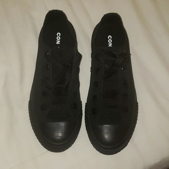 Black Converse - Picture 2 of 4